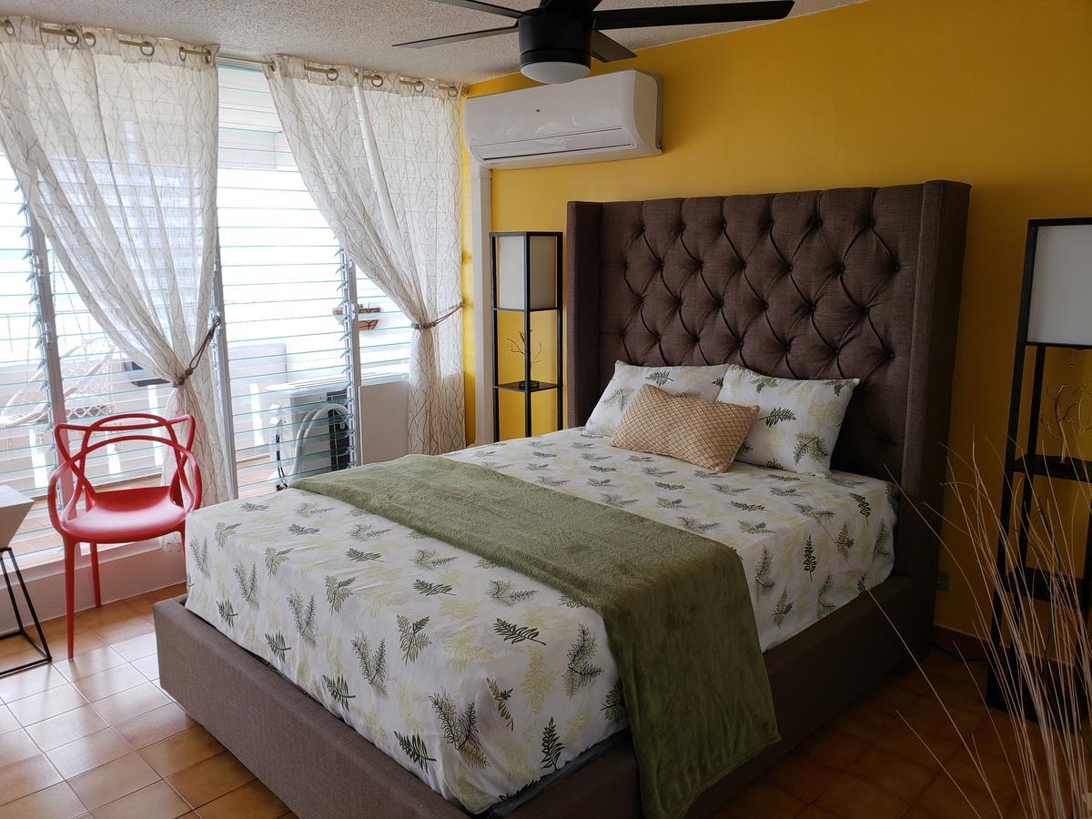 Gorgeous Beach Front Studio With Electricity Water Ac Лукильо Экстерьер фото