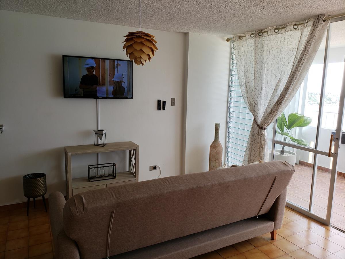 Gorgeous Beach Front Studio With Electricity Water Ac Лукильо Экстерьер фото